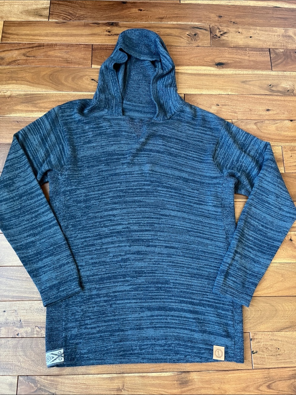 PAKA hoodie